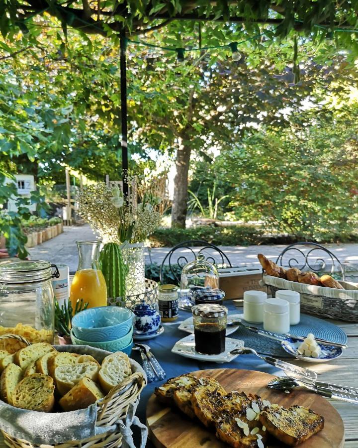 Aux Champes Bed & Breakfast Saussignac Exterior foto